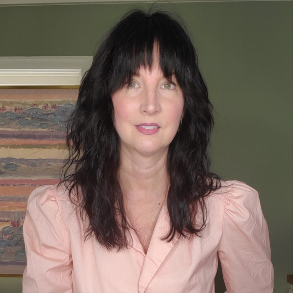 Meet your Posher, Ann - Picture 1 of 2